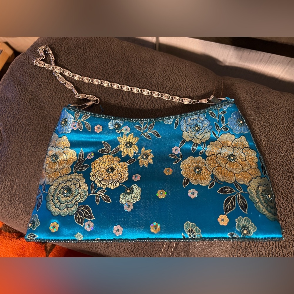 Brand New Disney World Epcot Beaded Flower Bag with Floral Design